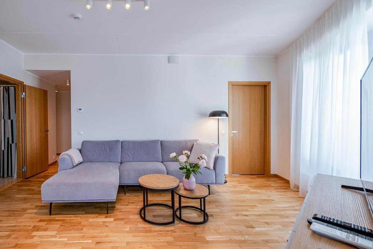 Artisa Riia Str 22A Luxury Apartment Tartu Exterior photo